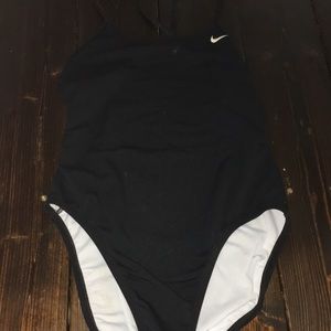 NIKE ONE PIECE